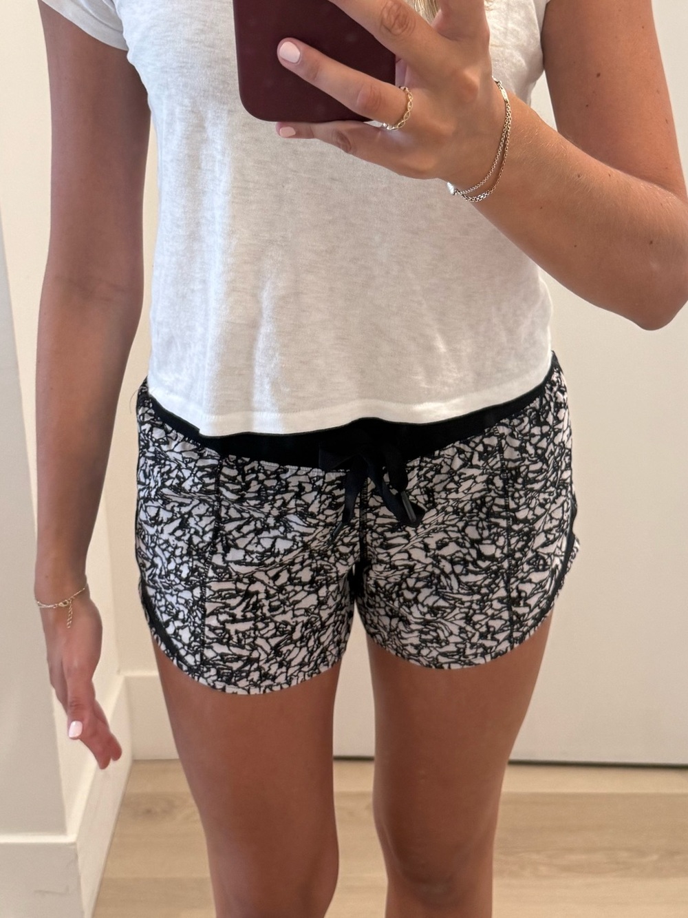 Lululemon Women's Black & White Patterned Running Shorts